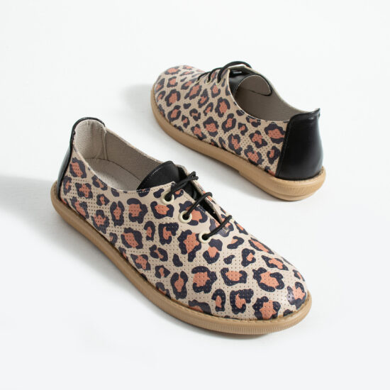 Дамски обувки с мемори пяна от естествена кожа с леопардов принт - поглед отстрани