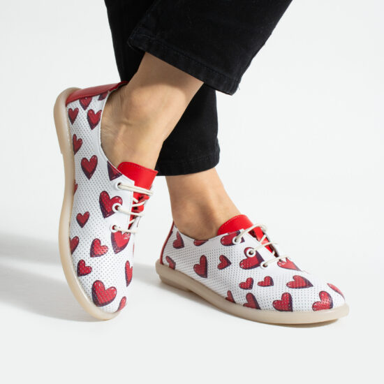 Дамски Дамски бели обувки от естествена кожа с мемори пяна - принт на сърца от Естествена кожа
