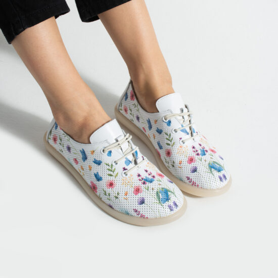 Дамски обувки с мемори пяна от естествена кожа с флорални мотиви