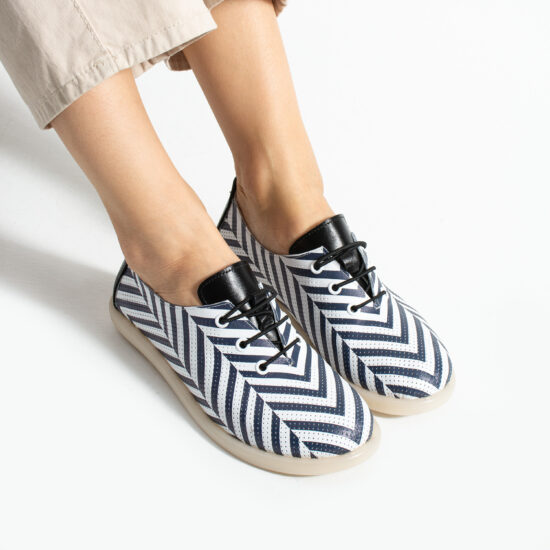 Дамски обувки с мемори пяна от естествена кожа с геометричен принт