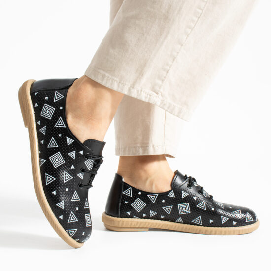 Дамски обувки с мемори пяна от естествена кожа - с геометричен принт - Естествена кожа