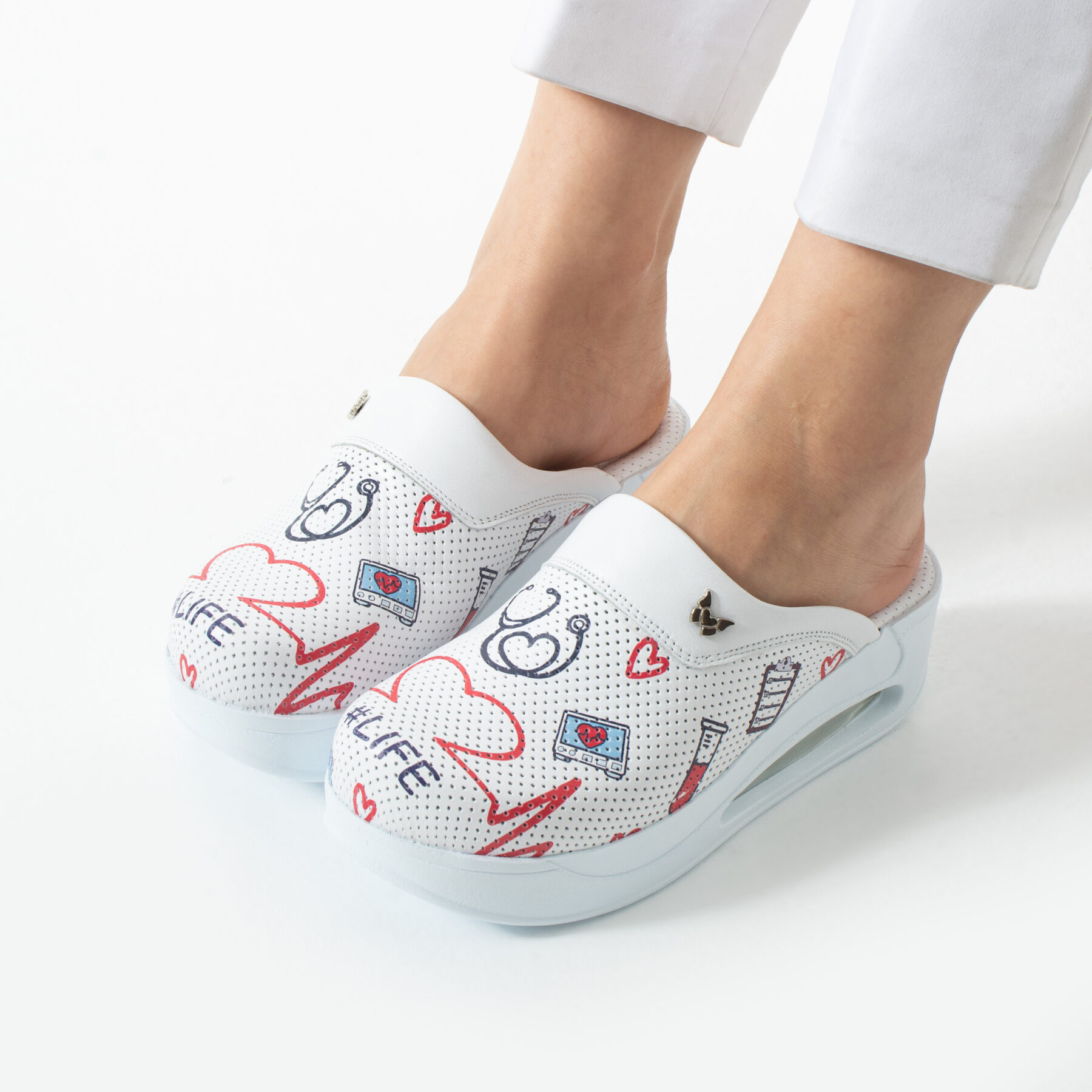 Анатомични медицински чехли на платформа от естествена кожа с принт Pulse