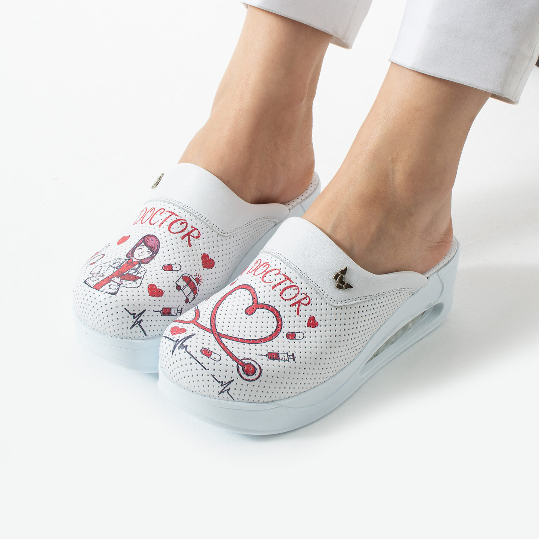 Анатомични медицински чехли на платформа от естествена кожа - принт Doctor