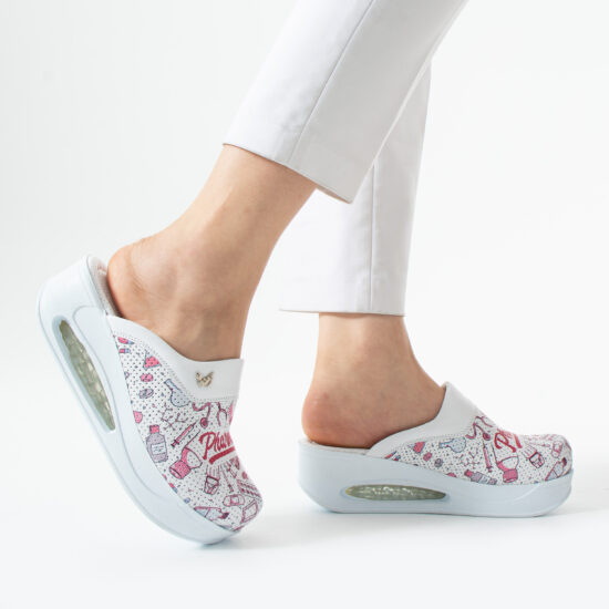 Анатомични медицински чехли на платформа от естествена кожа с принт Pharmacy — 3