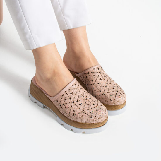 Розово дамско сабо от естествена кожа на платформа