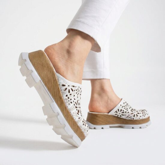 Бяло дамско сабо от естествена кожа на платформа - Естествена кожа