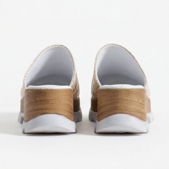 Златисто дамско сабо от естествена кожа на платформа - поглед отгоре