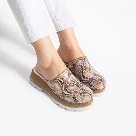 Розово-златисто дамско сабо от естествена кожа на платформа