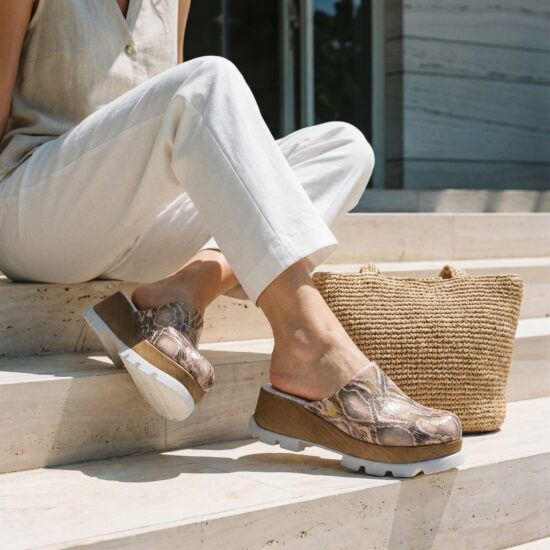 Розово-златисто дамско сабо от естествена кожа на платформа - Розов