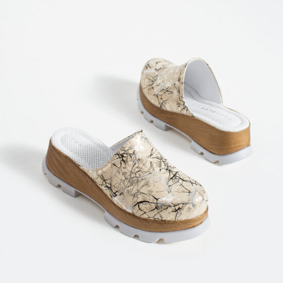 Златисто дамско сабо от естествена кожа на платформа - поглед отгоре