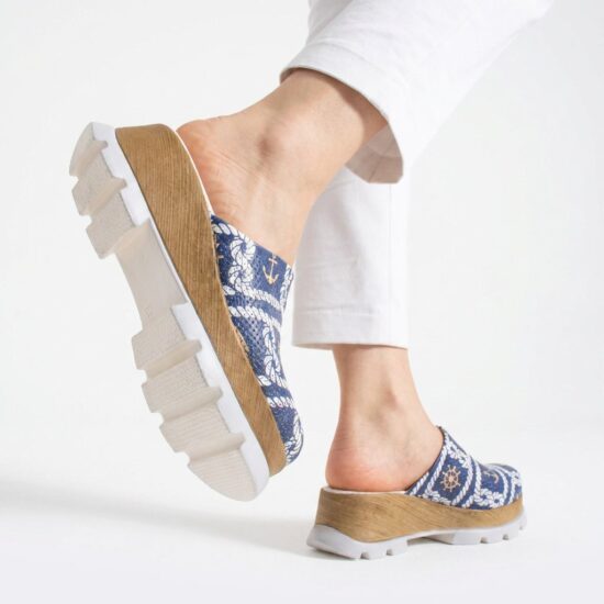 Синьо дамско сабо от естествена кожа на платформа - Естествена кожа