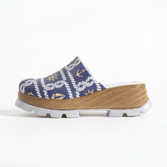 Синьо дамско сабо от естествена кожа на платформа - поглед отгоре